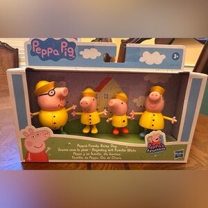Peppa Pig Family Rainy Day Playset - Yellow